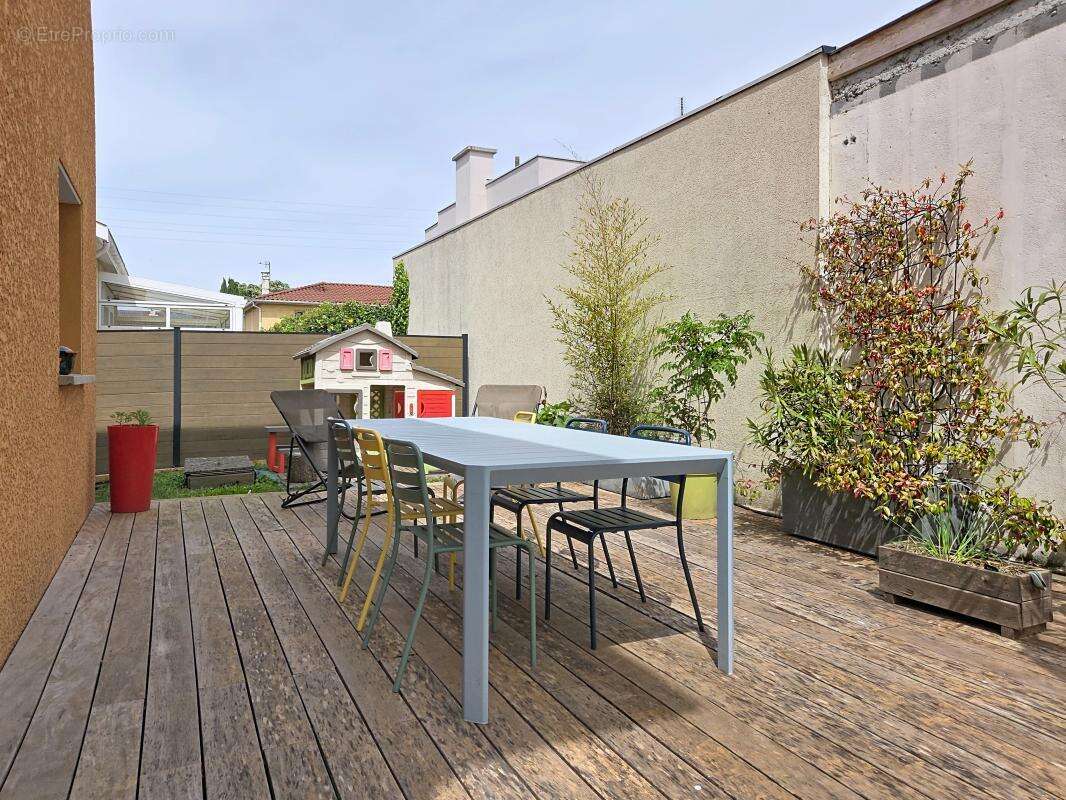 Maison - 4 Chambres - Jardin - Terrasse - Garage - Proche commodités - photo 22