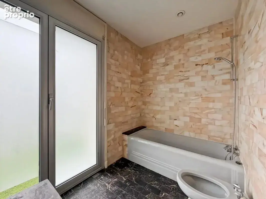 À vendre – Superbe T3 de 120 m² avec balcon en plein centre de Périgueux - photo 6