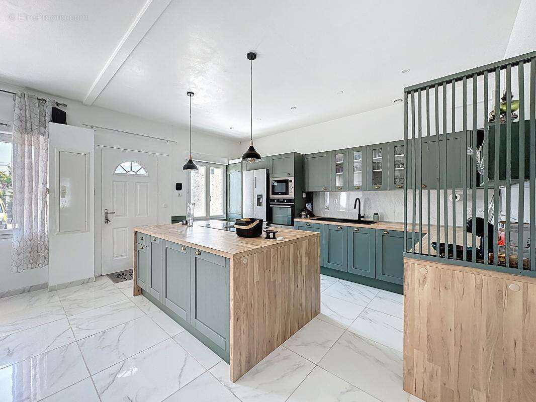 Maison à SAINT-FONS