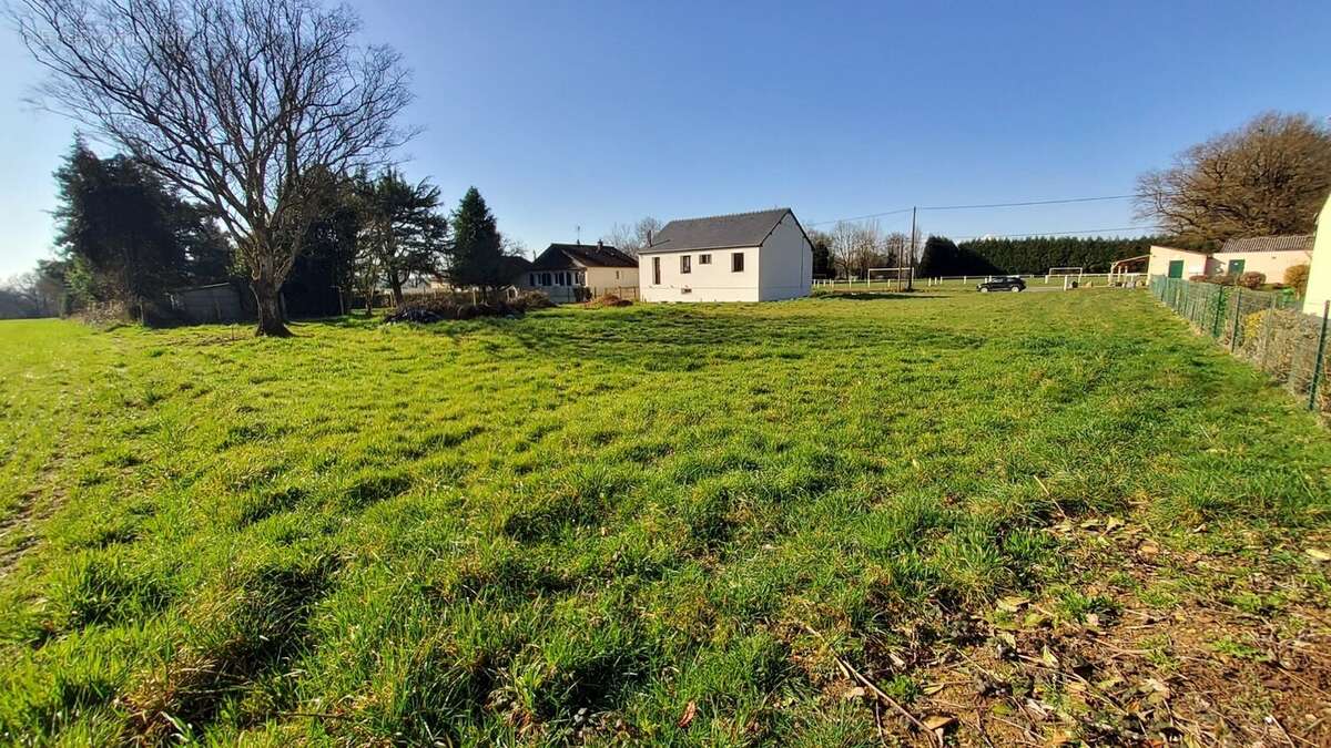 Terrain à SAINT-GANTON