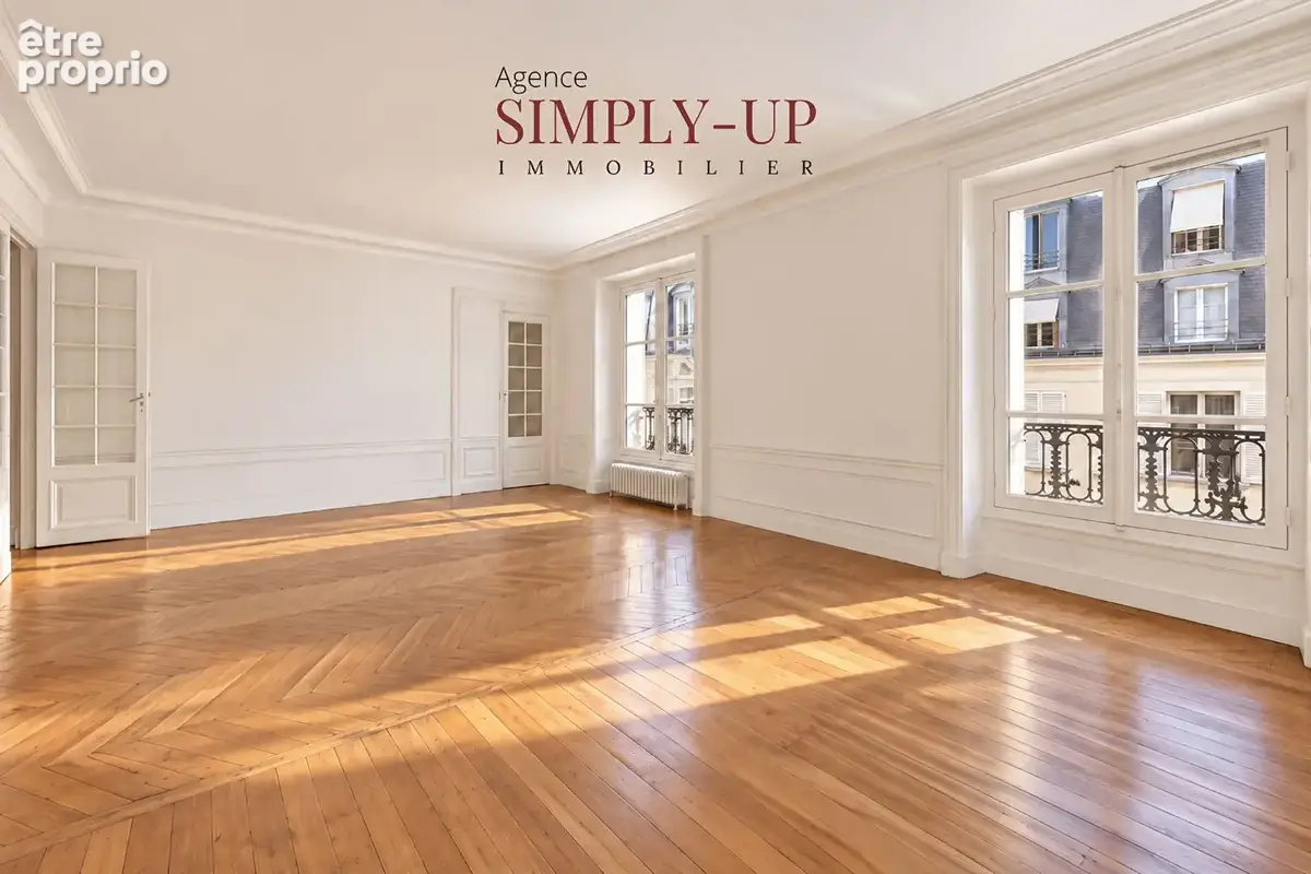 Paris 7e - Rue du Bac  Appartement de réception et familial de 176 m² - photo 6