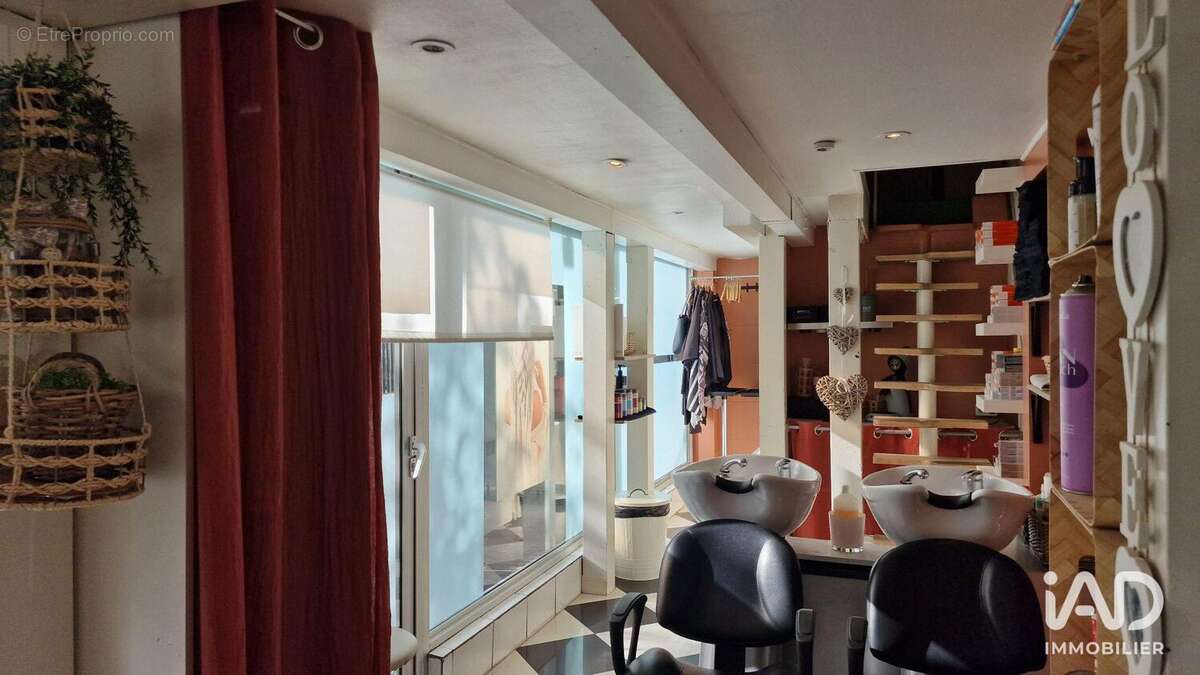 Photo 3 - Commerce à MARSEILLE-6E