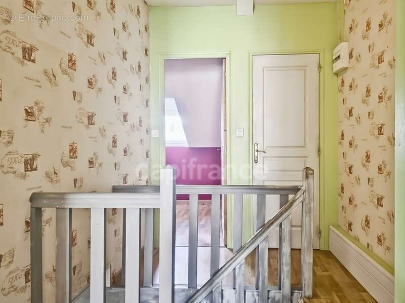 Ensemble immobilier - Local commercial, partie production et son habitation avec vue sur rivière - photo 4