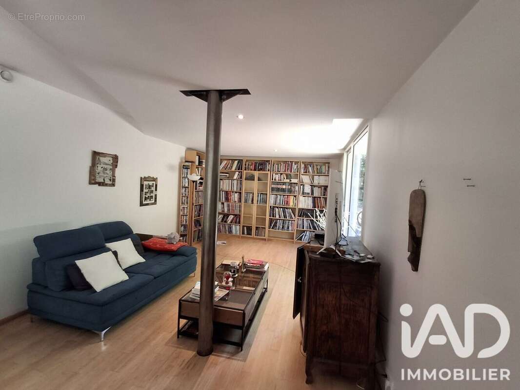 Maison 238 m² à Saint-Avertin  - photo 2
