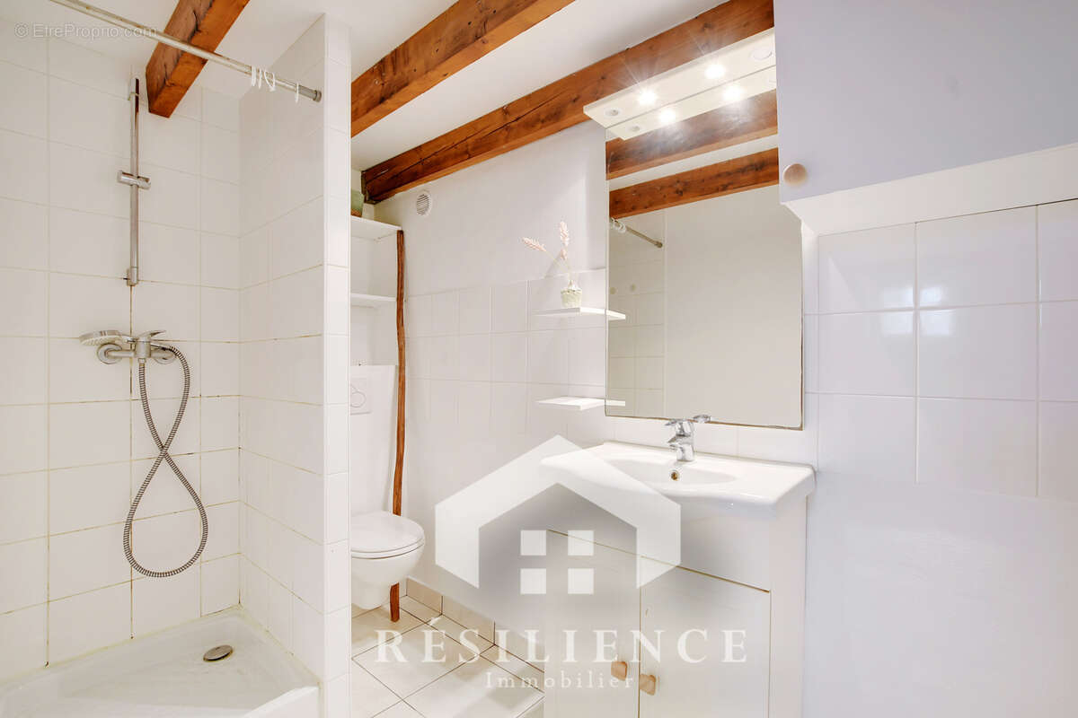 Appartement à PARIS-10E