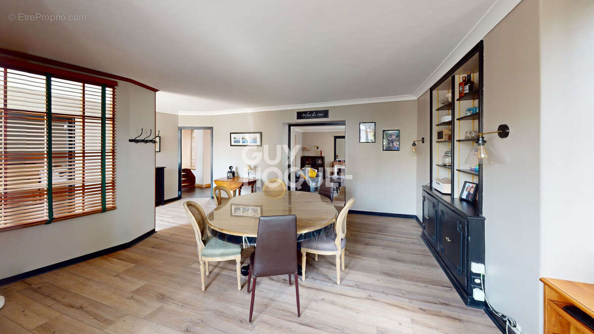 Maison à DOL-DE-BRETAGNE