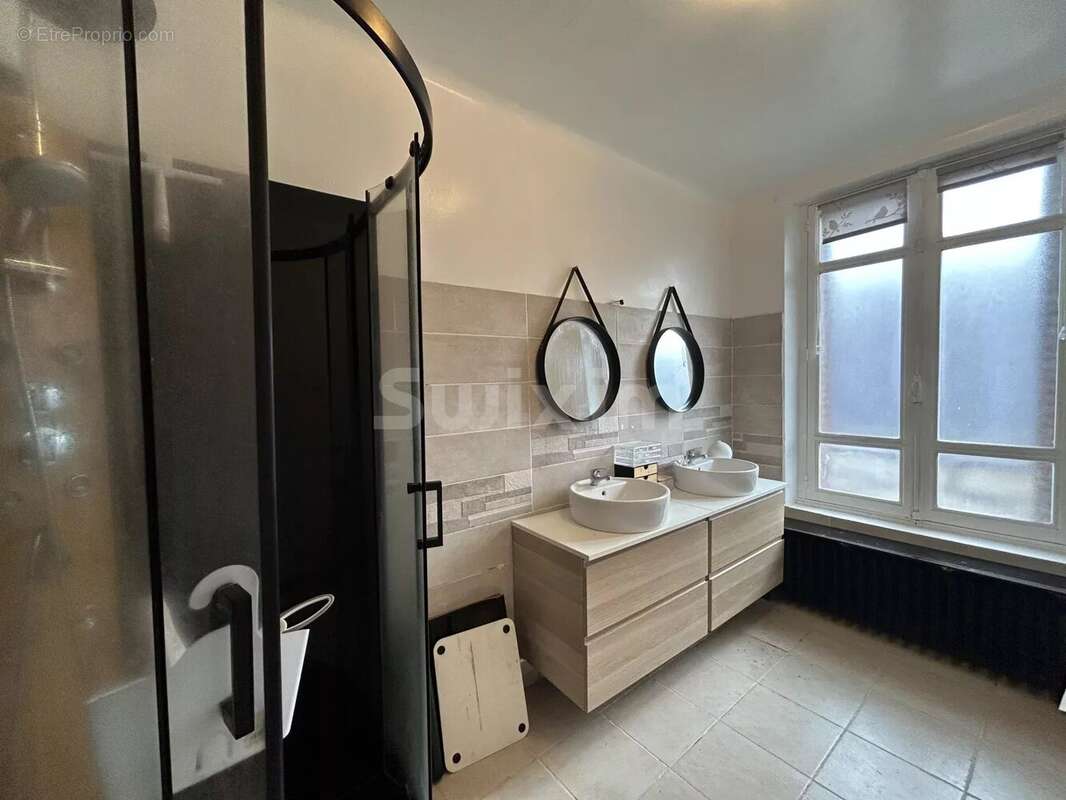 Maison à LONS-LE-SAUNIER