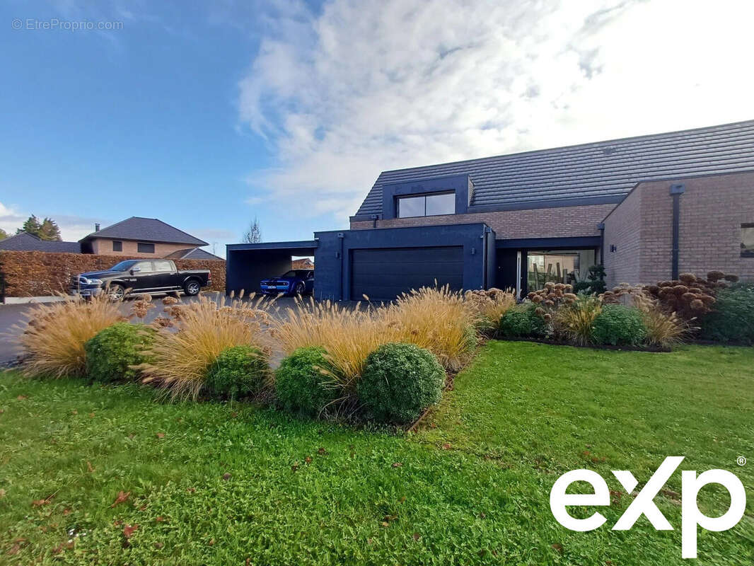 Maison à CAMPHIN-EN-PEVELE