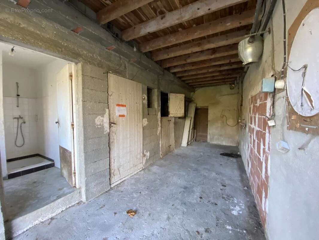 Aurignac, Ferme T6 – Vue imprenable sur les Pyrénées – 3 800 m² de terrain - photo 21
