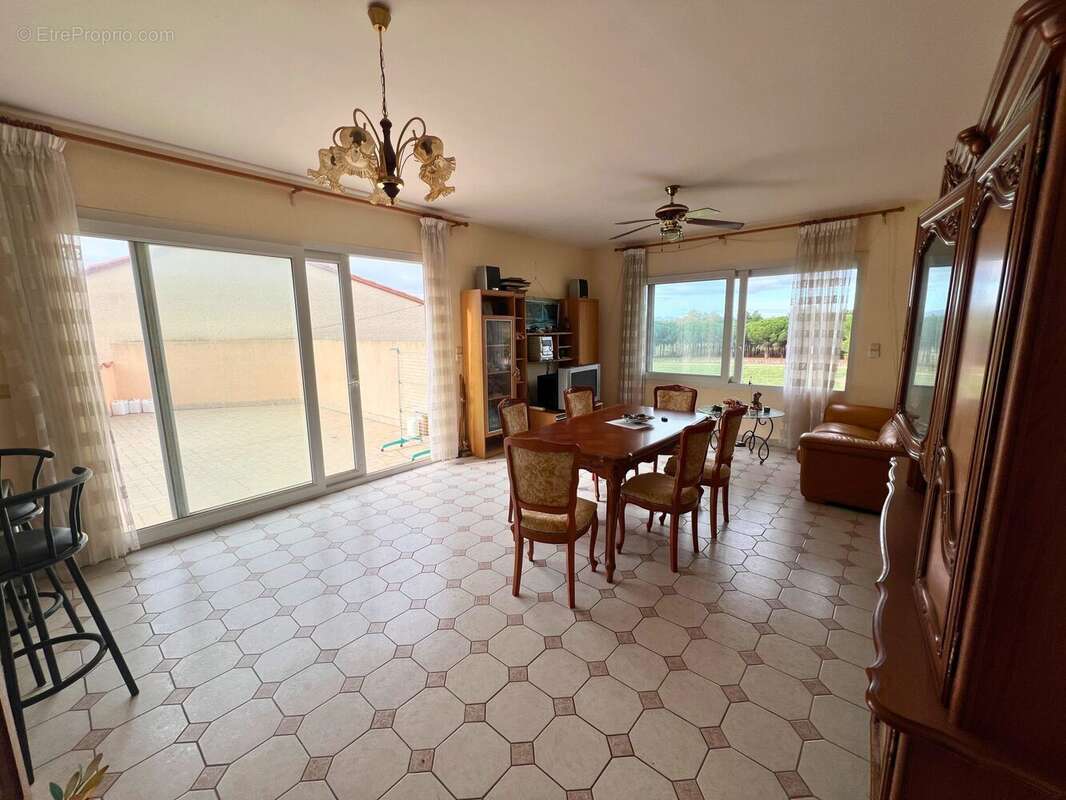 Maison à VILLENEUVE-DE-LA-RAHO