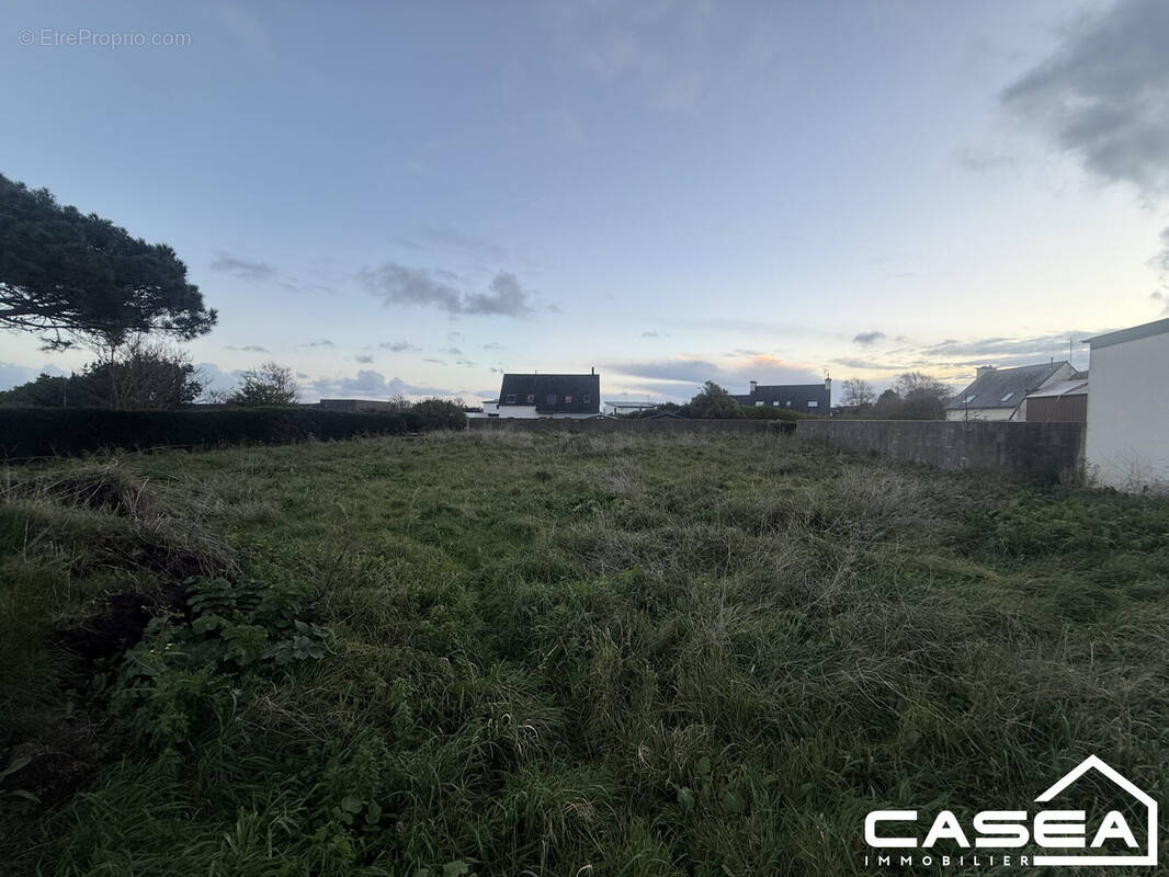 Terrain à PLOMEUR