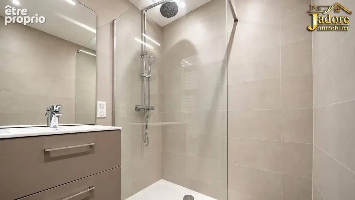 Appartement entierement renove - photo 13