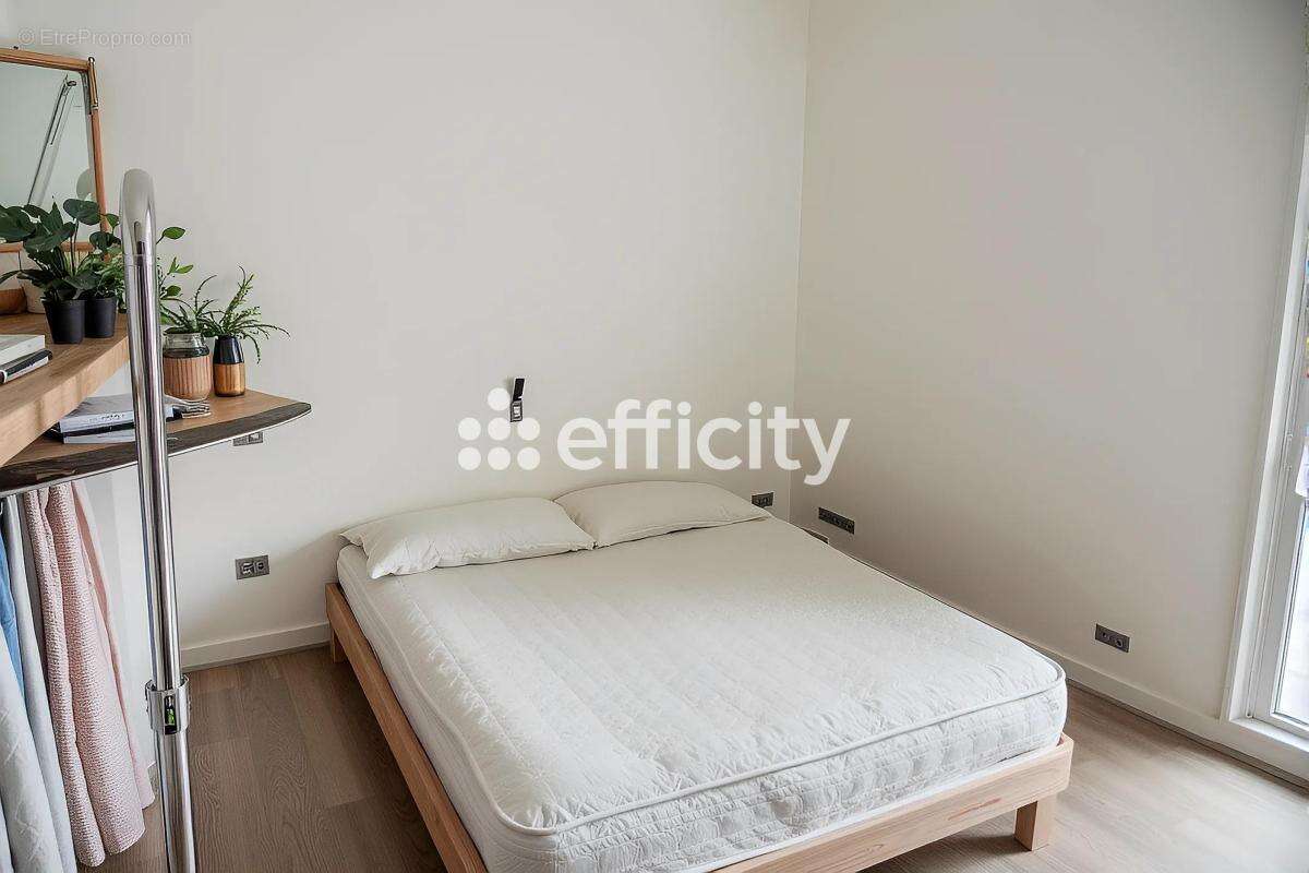 Appartement à ISSY-LES-MOULINEAUX