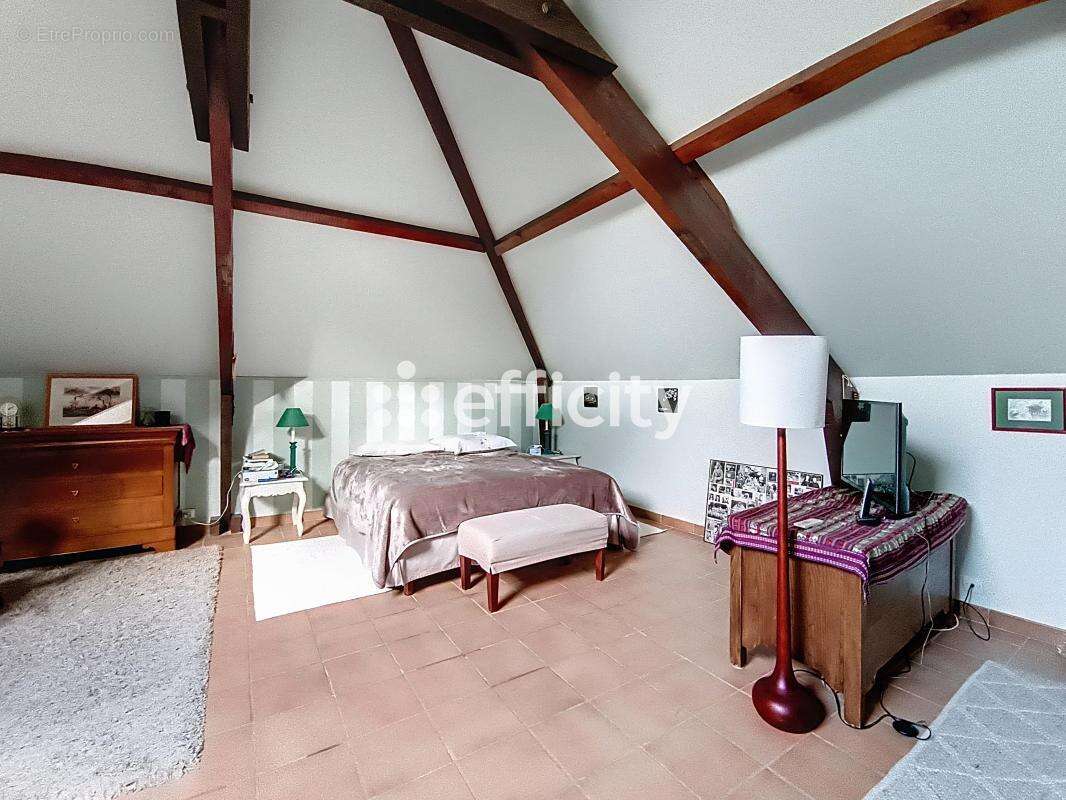 Maison à SAINT-GRATIEN