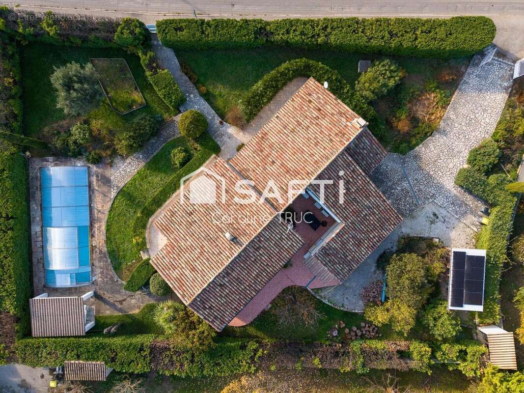 Photo 2 - Maison à GAREOULT