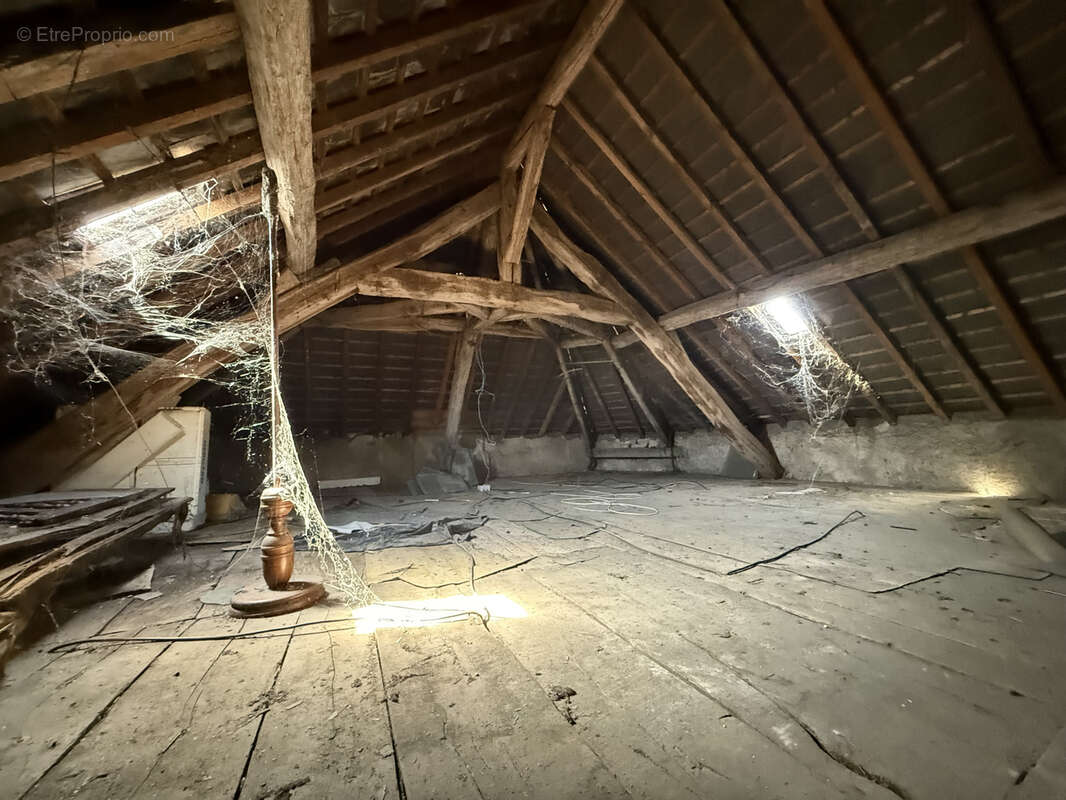 Appartement à CHECY
