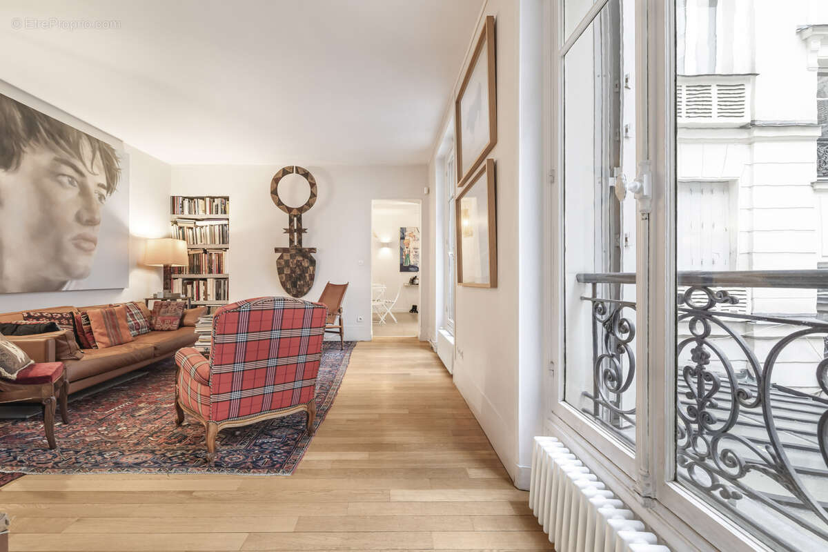 Appartement à PARIS-3E