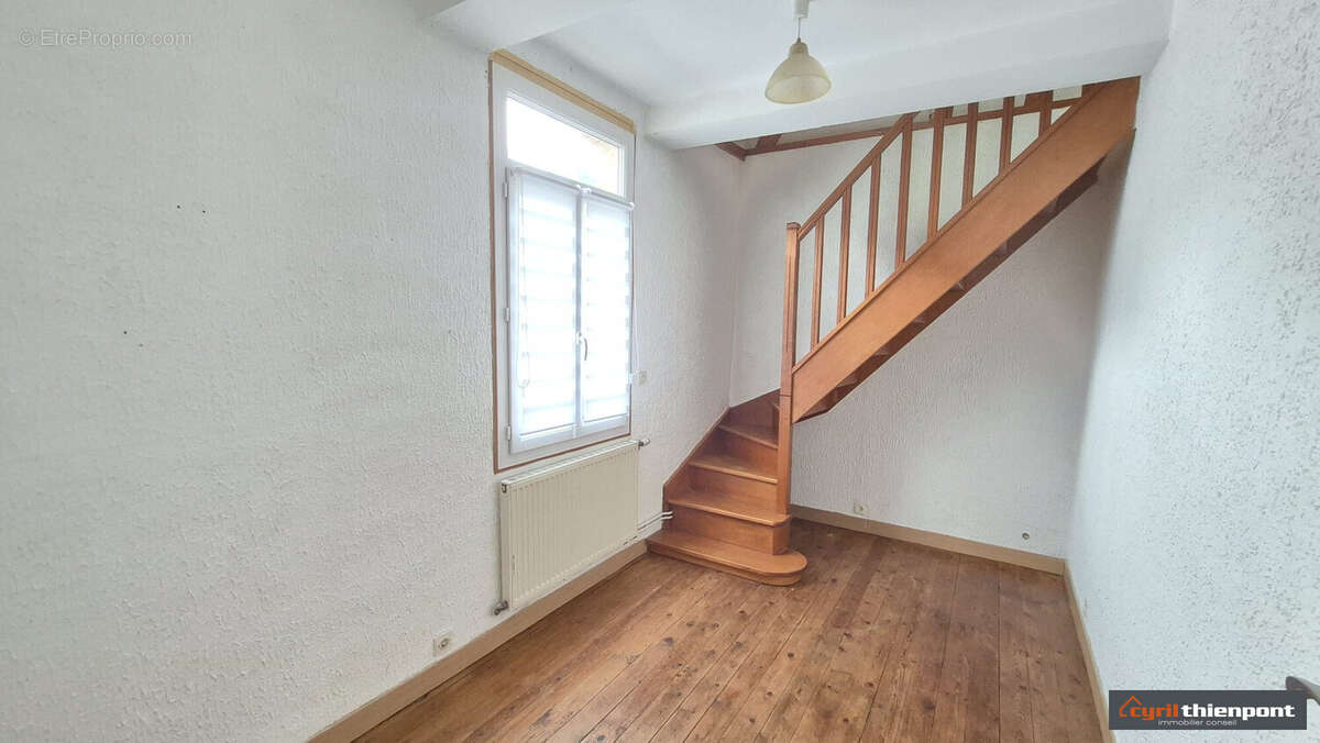 Maison à MAREUIL-CAUBERT