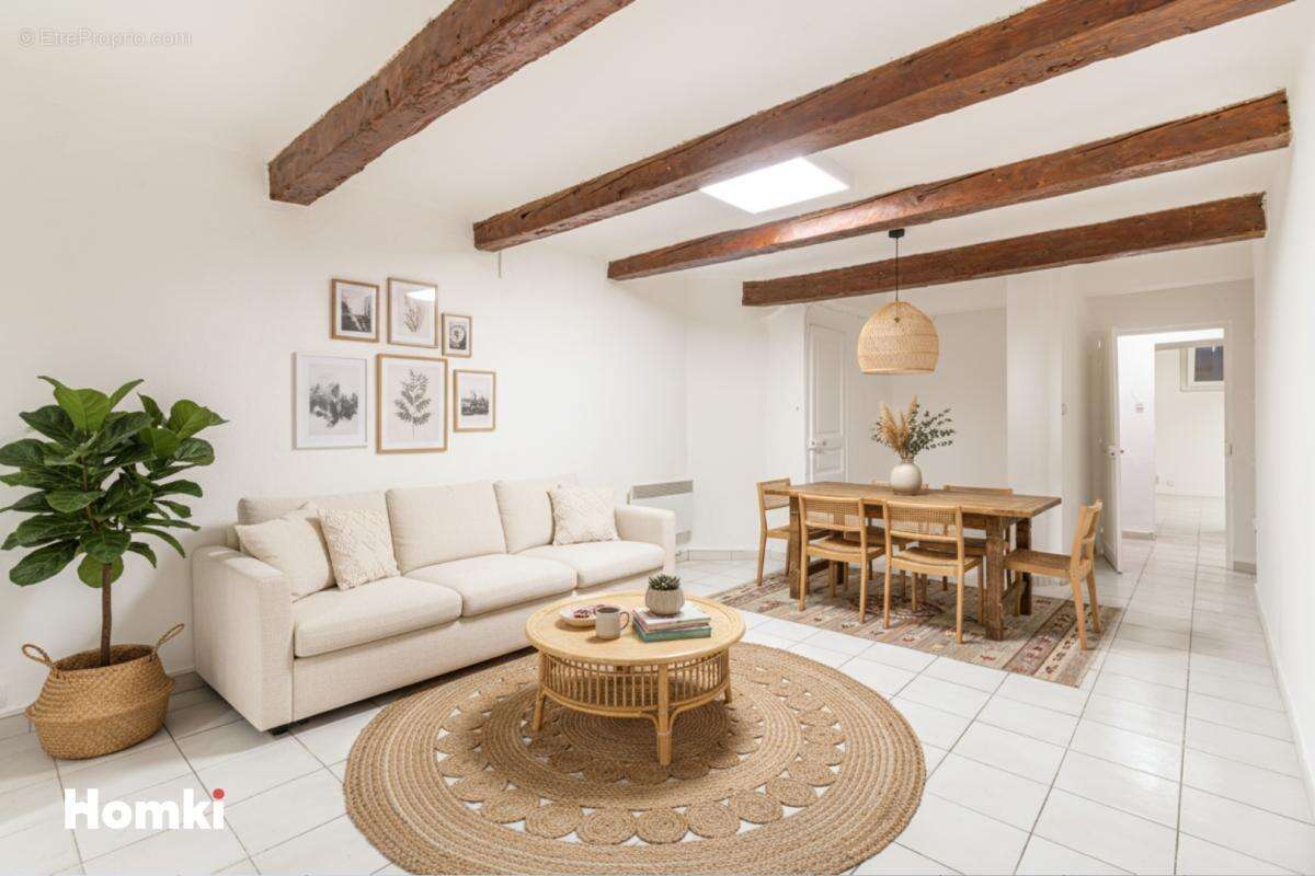 Appartement à MARSEILLE-6E