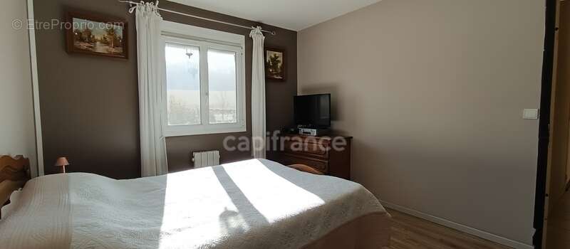 Maison à PRECY-SUR-VRIN