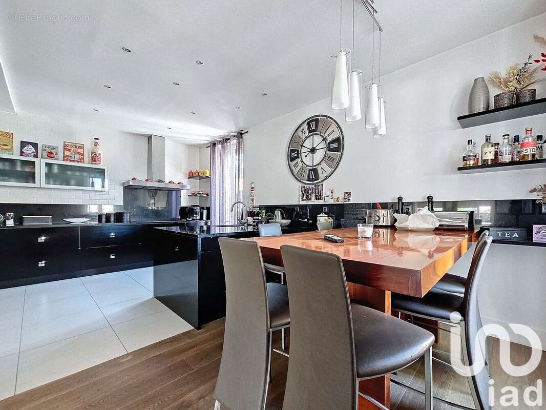 Photo 9 - Maison à SAINT-MAUR-DES-FOSSES