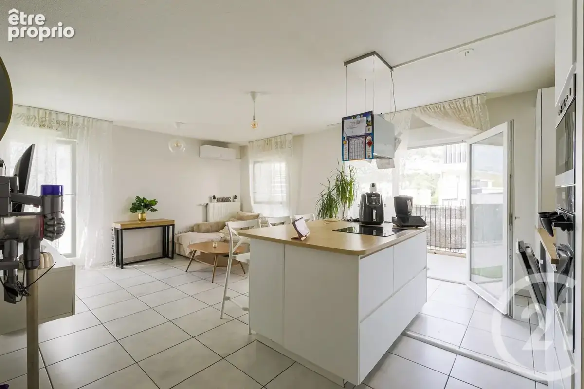 Appartement 4 pièces 78 m² à vendre à Echirolles (38130) - photo 2