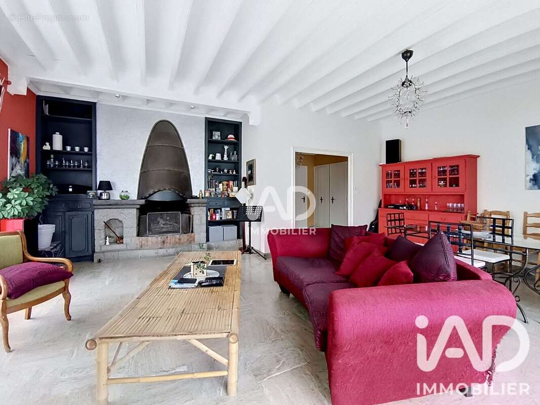 Maison 219 m² à Prades  - photo 3