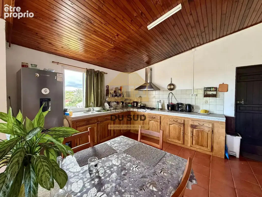 A vendre - maison de type t4 de 101 m² environ - saint joseph - 197 000 € - photo 5