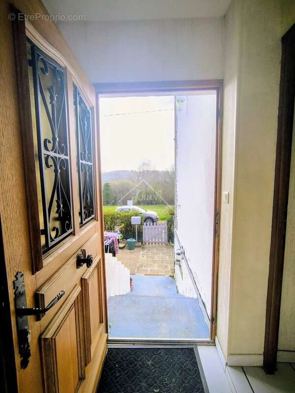 Maison à SAINT-ELOY-LES-MINES