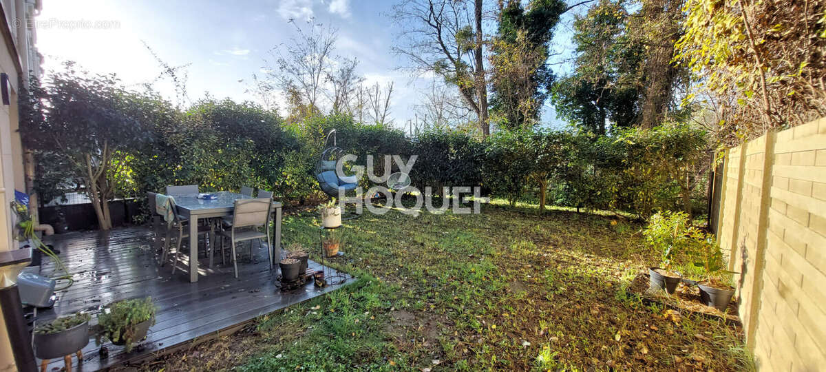 Appartement à AUBERGENVILLE