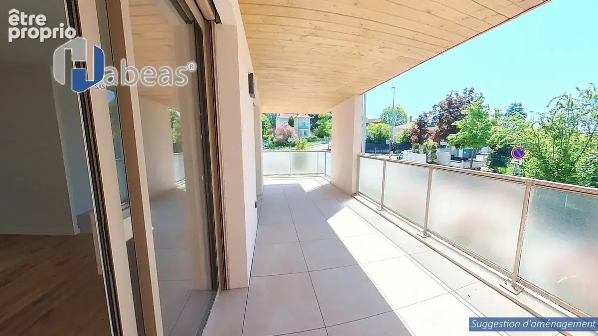Appartement T4 de 86m² avec loggia de  26m² - photo 2