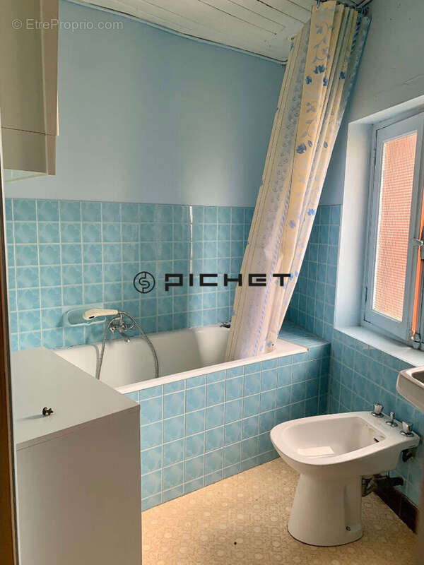 Maison à SAINT-AMANT-DE-BOIXE