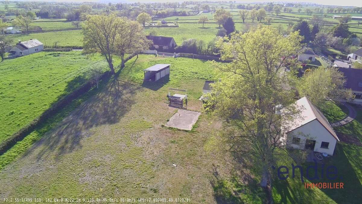 Terrain à COULEUVRE