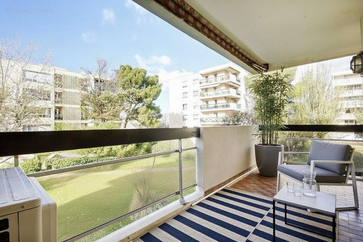 Appartement à MARSEILLE-8E