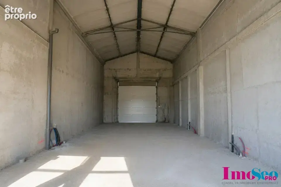 Entrepôt à vendre - photo 3