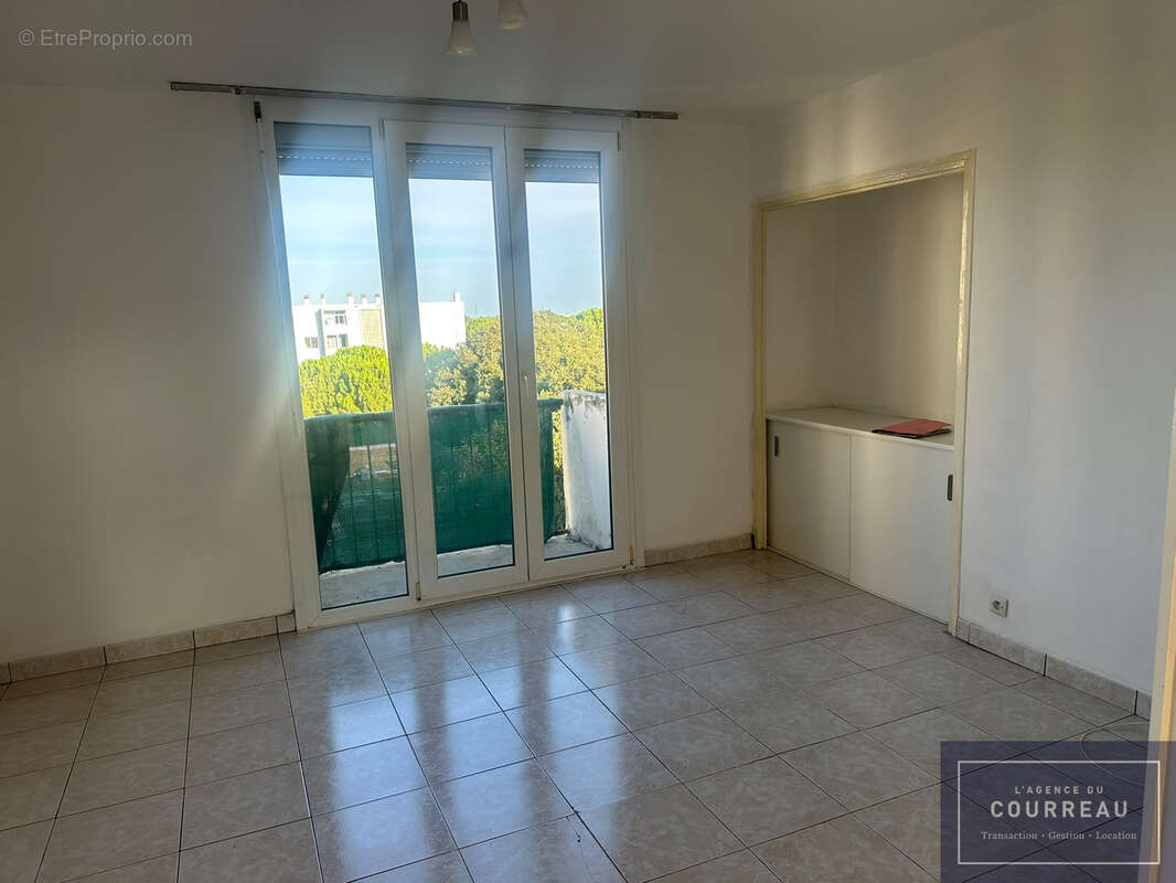 F3 de 59 m2 situé près de l'Arène, 4ème étage • Balcon • Parking • Lumineux et calme - photo 9
