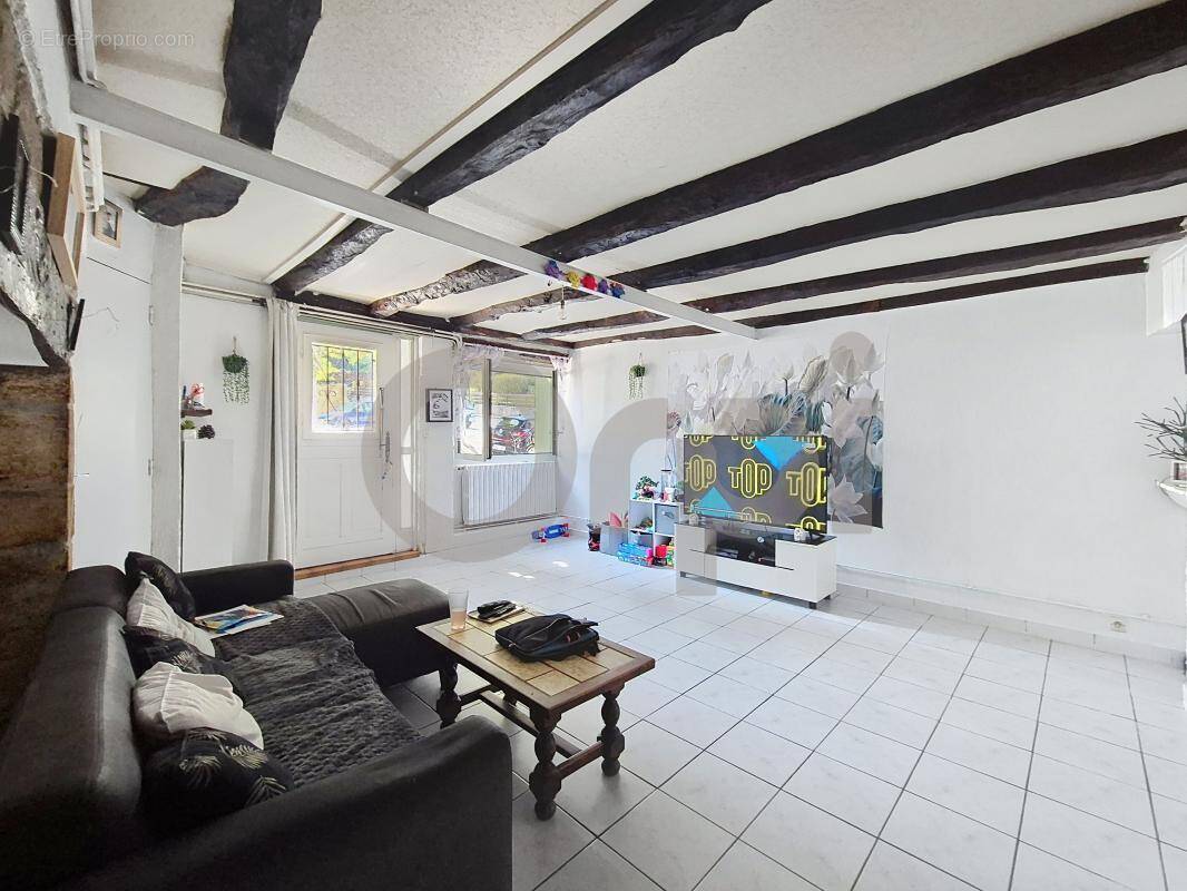 Maison à TERRASSON-LAVILLEDIEU