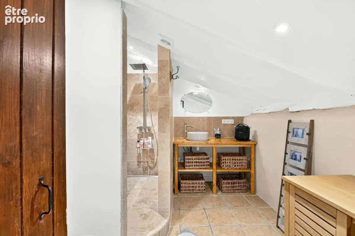 Propriété avec deux habitations sans voisin - photo 11