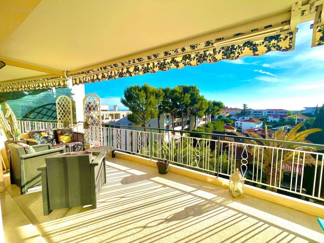 Appartement à LE CANNET