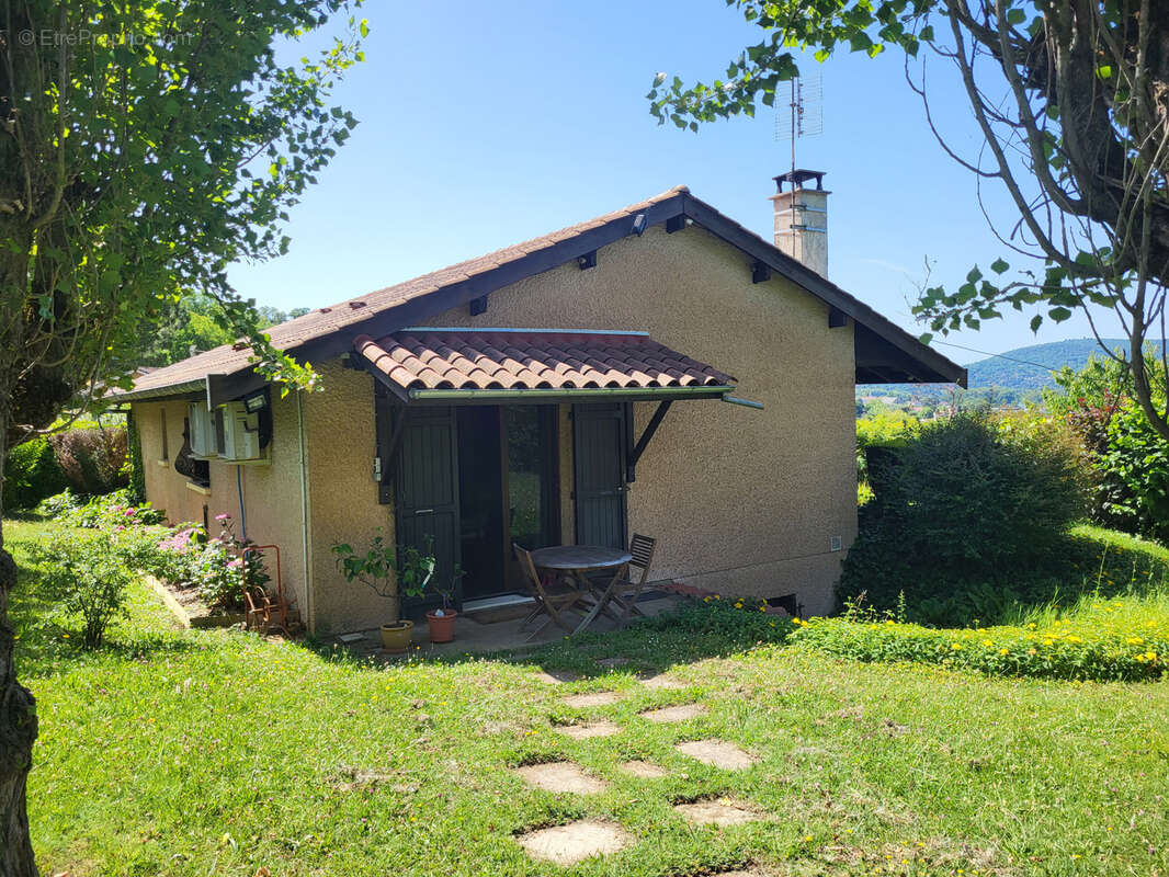 Maison à NEUVILLE-SUR-SAONE