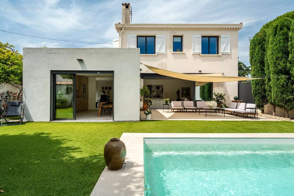 Maison à MARSEILLE-8E