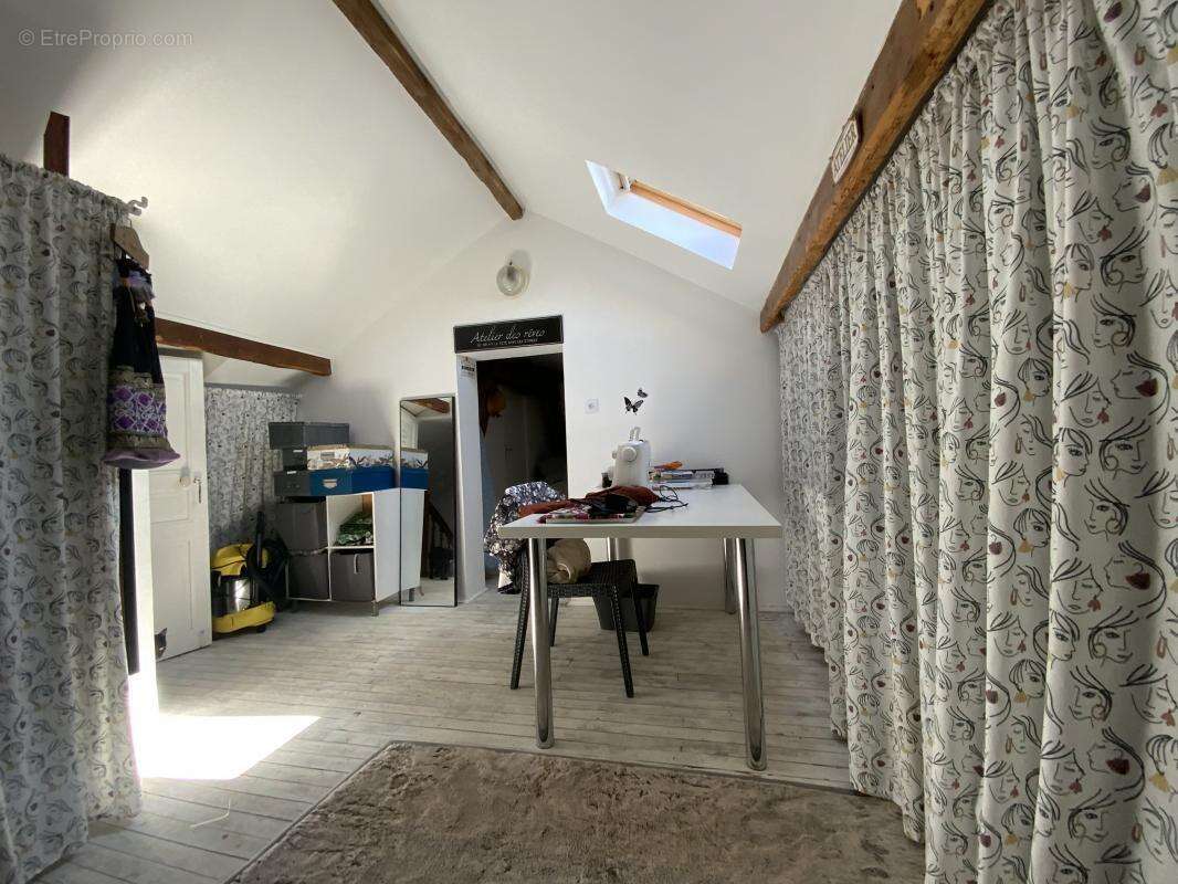 Maison à BERSAC-SUR-RIVALIER