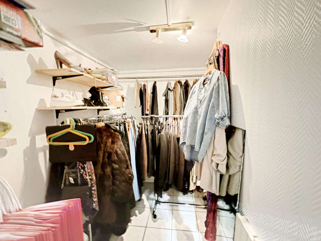 Commerce à PARIS-20E