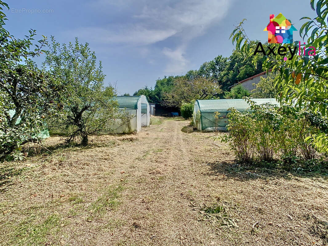 Maison à LA PACAUDIERE