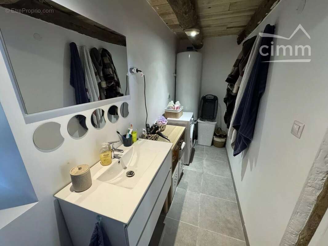 Ancienne chaumière avec dépendance - photo 28