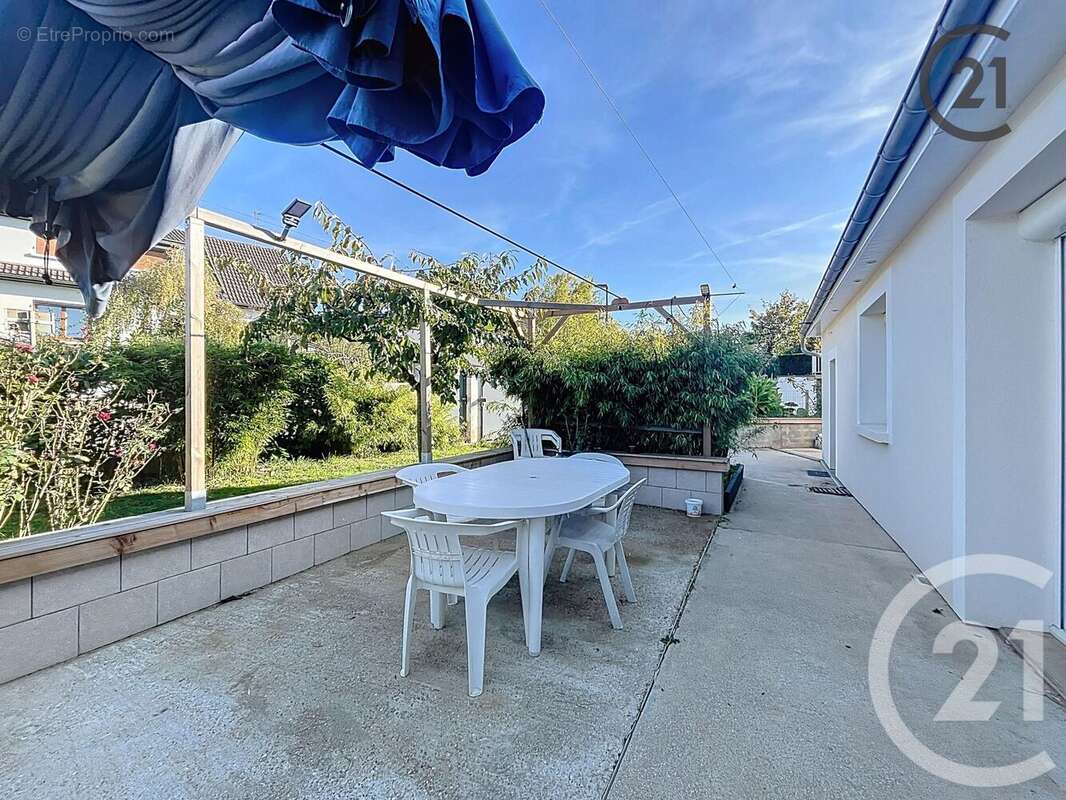 Maison à SAINT-GEORGES-SUR-BAULCHE