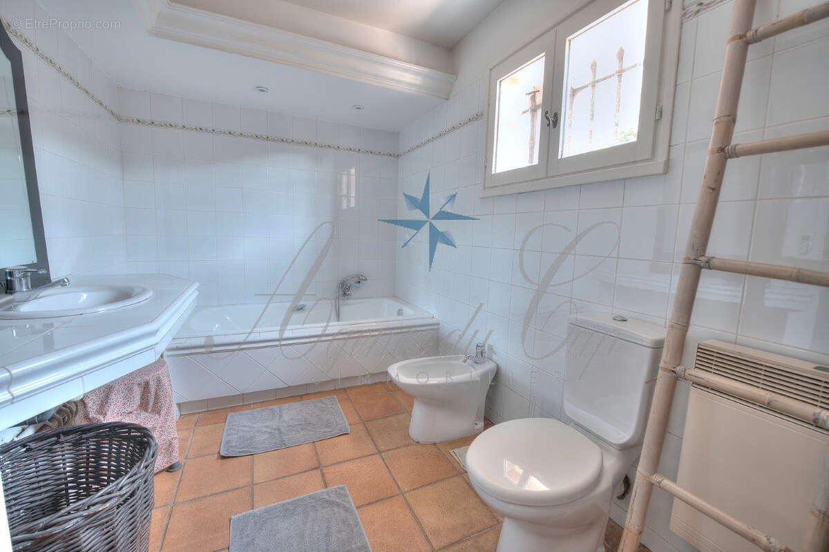 Maison à SAINT-RAPHAEL