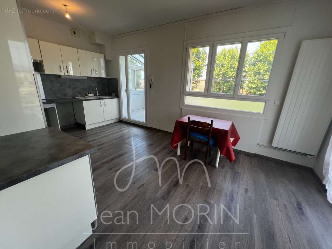 Maison à ROMANS-SUR-ISERE