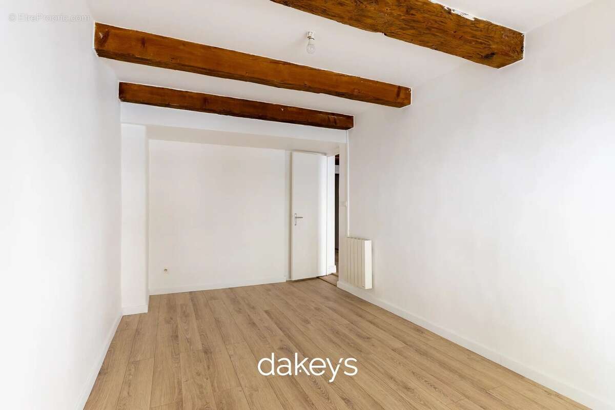 Appartement à MARSEILLE-6E