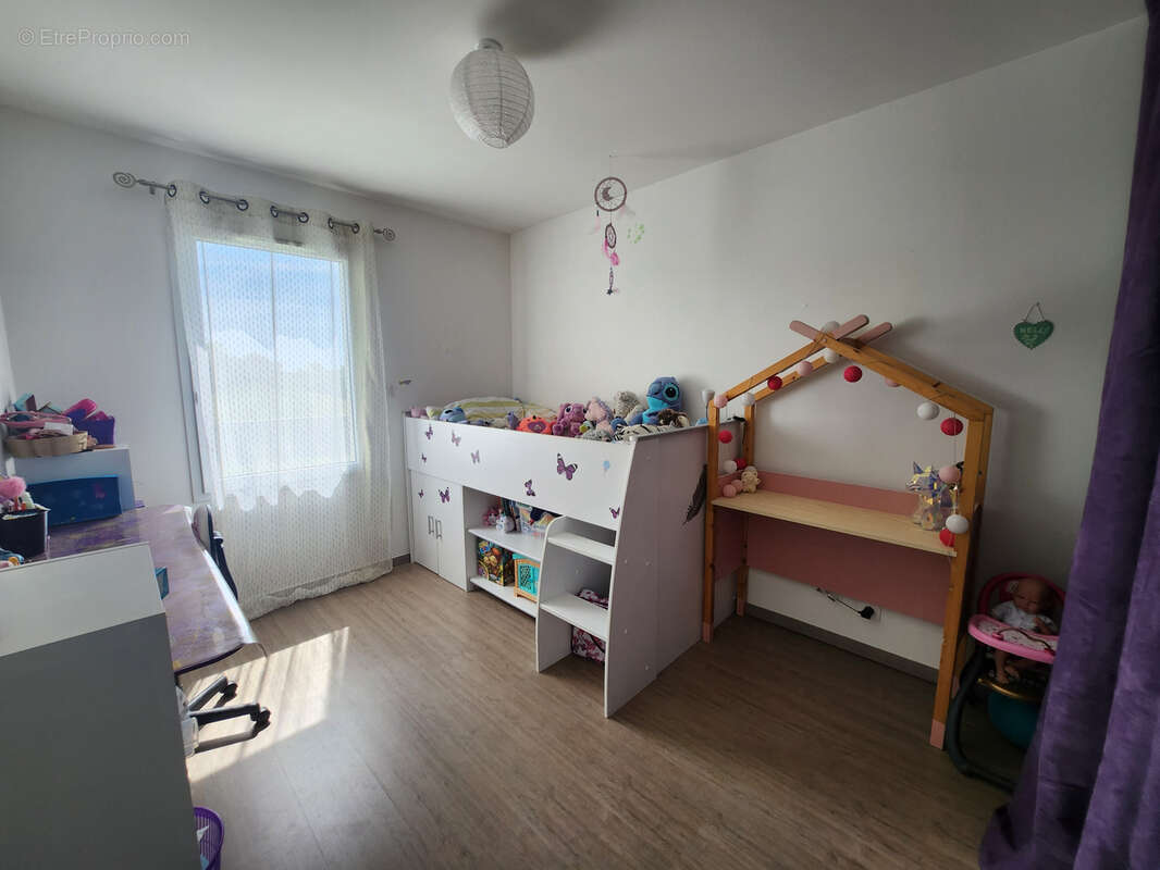 Maison à POUILLE